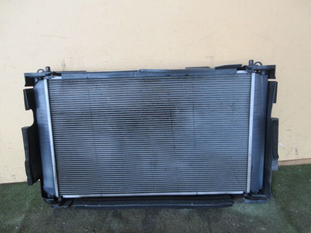 ラジエーター トヨタ エスティマ　DBA-GSR55W HSP0356-17-22