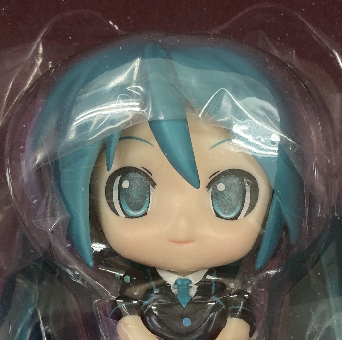 27. 【店舗併売品】 Happyくじ B賞 ねんどろいど 初音ミク FamilyMart