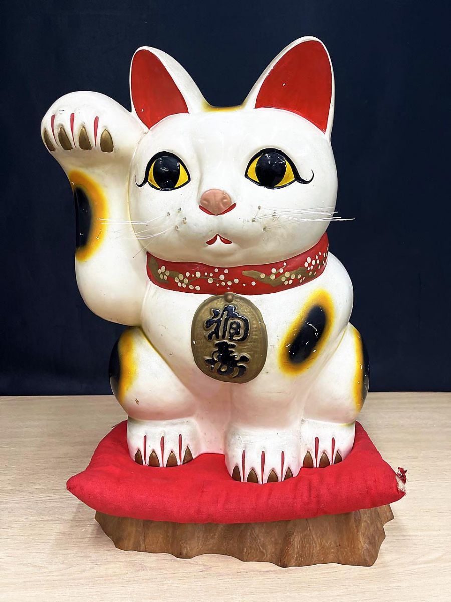 【送料無料】【現状・長期保管品】 王様印 招き猫 貯金箱 置物 縁起物 レトロ 高さ約47cm ★