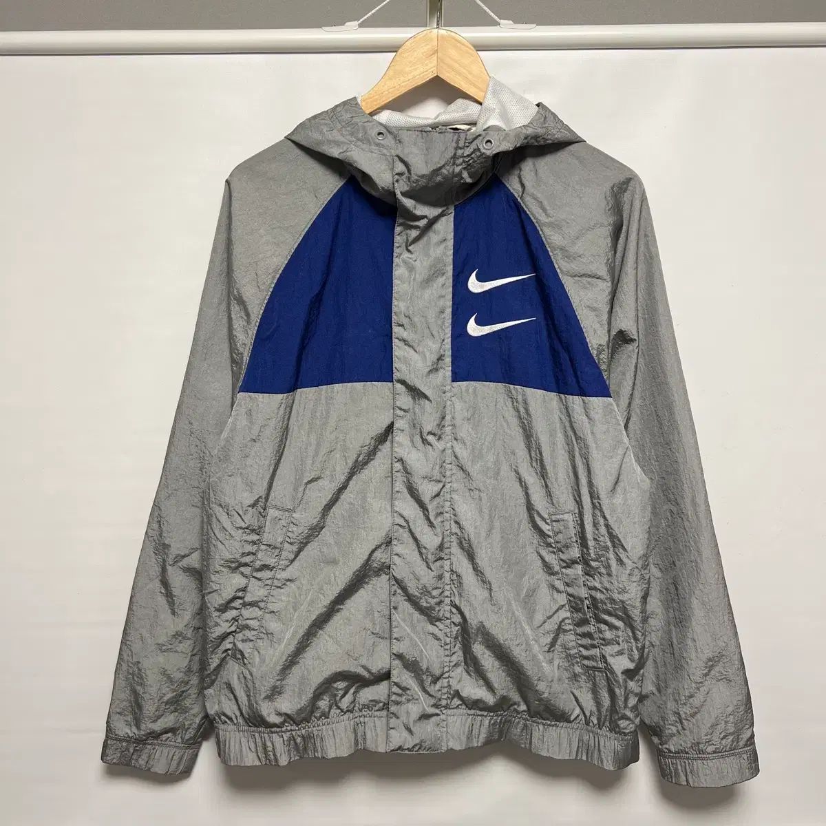 正規品/S NIKE ダブルスウッシュ グレー ブルー ウーブン ウィンドブレーカー