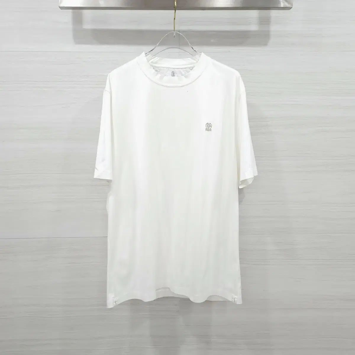 XXL / ブルネロクチネリ 白 ロゴ 刺繍 半袖 Tシャツ 【公式通販】