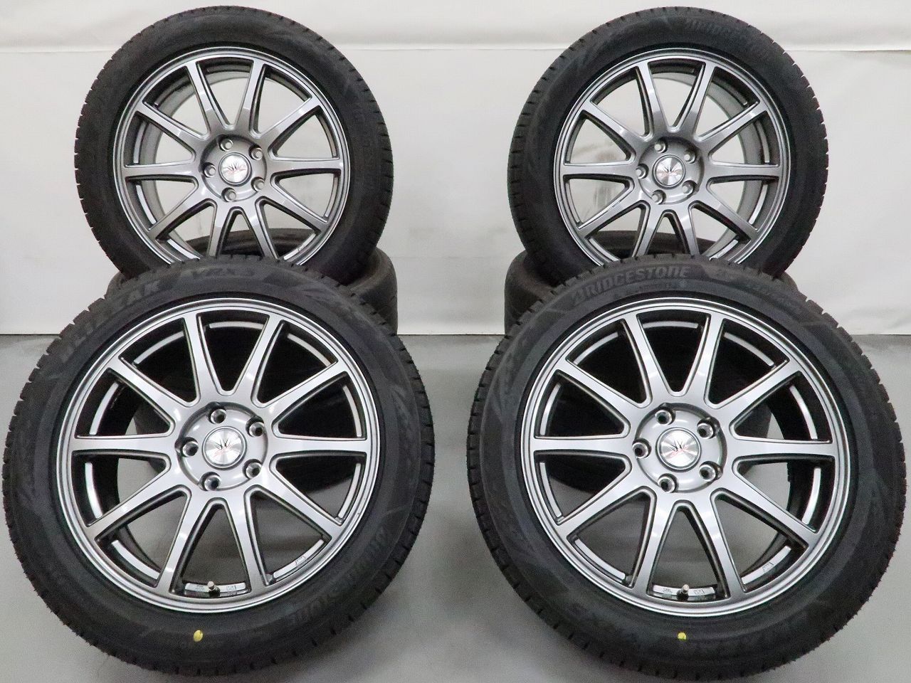 カローラクロス C-HR ヴェゼル 等に 4本 社外 18インチ 7.5J+48 5H 114.3 スタッドレス 未使用 BRIDGESTONE BLIZZAK VRX3 2025年 225/50R18
