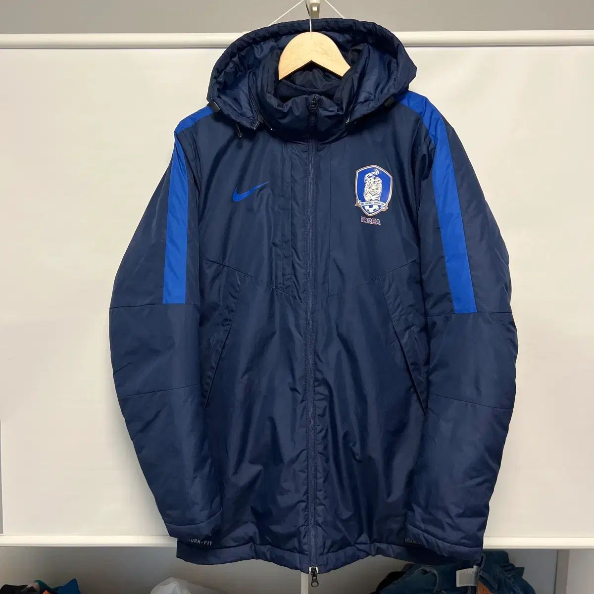 正規品/L NIKE 韓国サッカー 韓国国家代表 STORM-FIT ミッドフィールド ネイビー ダウン アウター 10,437円