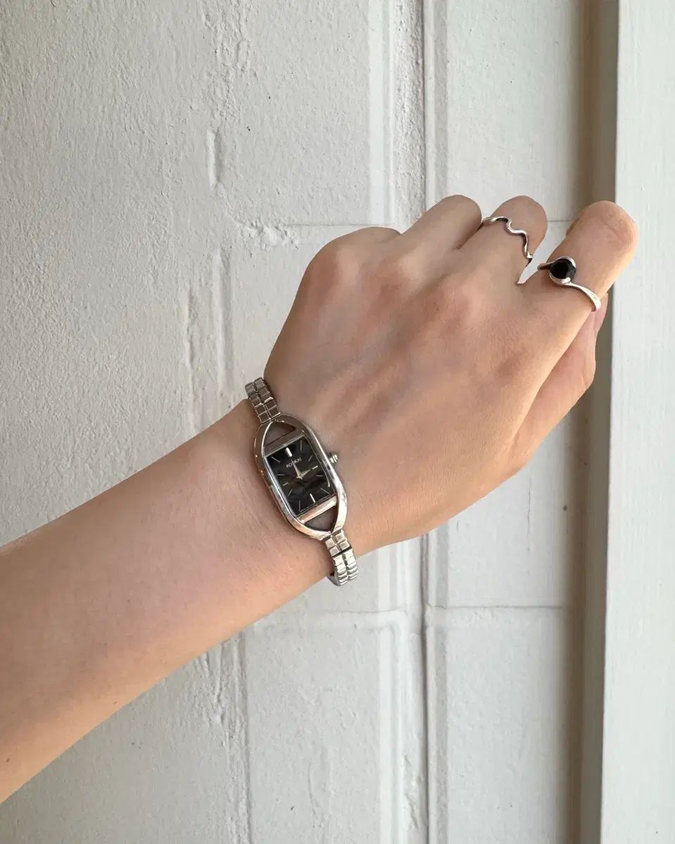 ヴィンテージ シャンデール プレフレーム ブラック メタル BANG bangle 時計 7,626円