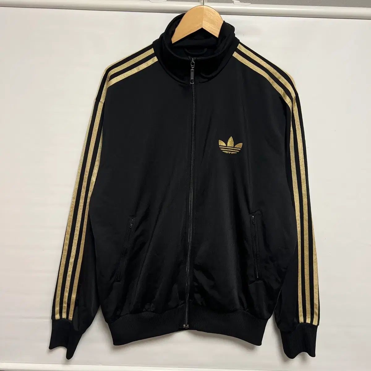 正規品/105 adidas 旧ファイヤーバード ブラック GOLD (黒金) トラックジャージ 8,347円