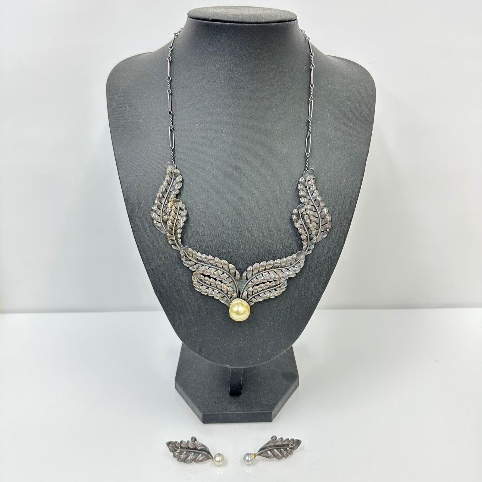 【L163-n】アクセサリー 紘 SILVER 刻印 ネックレス イヤリング セット 真珠 パール 植物 葉っぱ 羽 彫刻作家 ヴィンテージ アンティーク シルバー