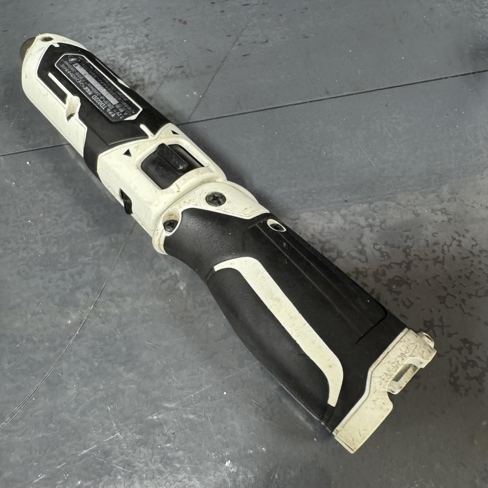 【中古】makita TD022DSHX 7.2V充電式インパクト(バッテリー3つ付) 【中古】makita TD022DSHX 7.2V充電式インパクト(バッテリー3つ付)