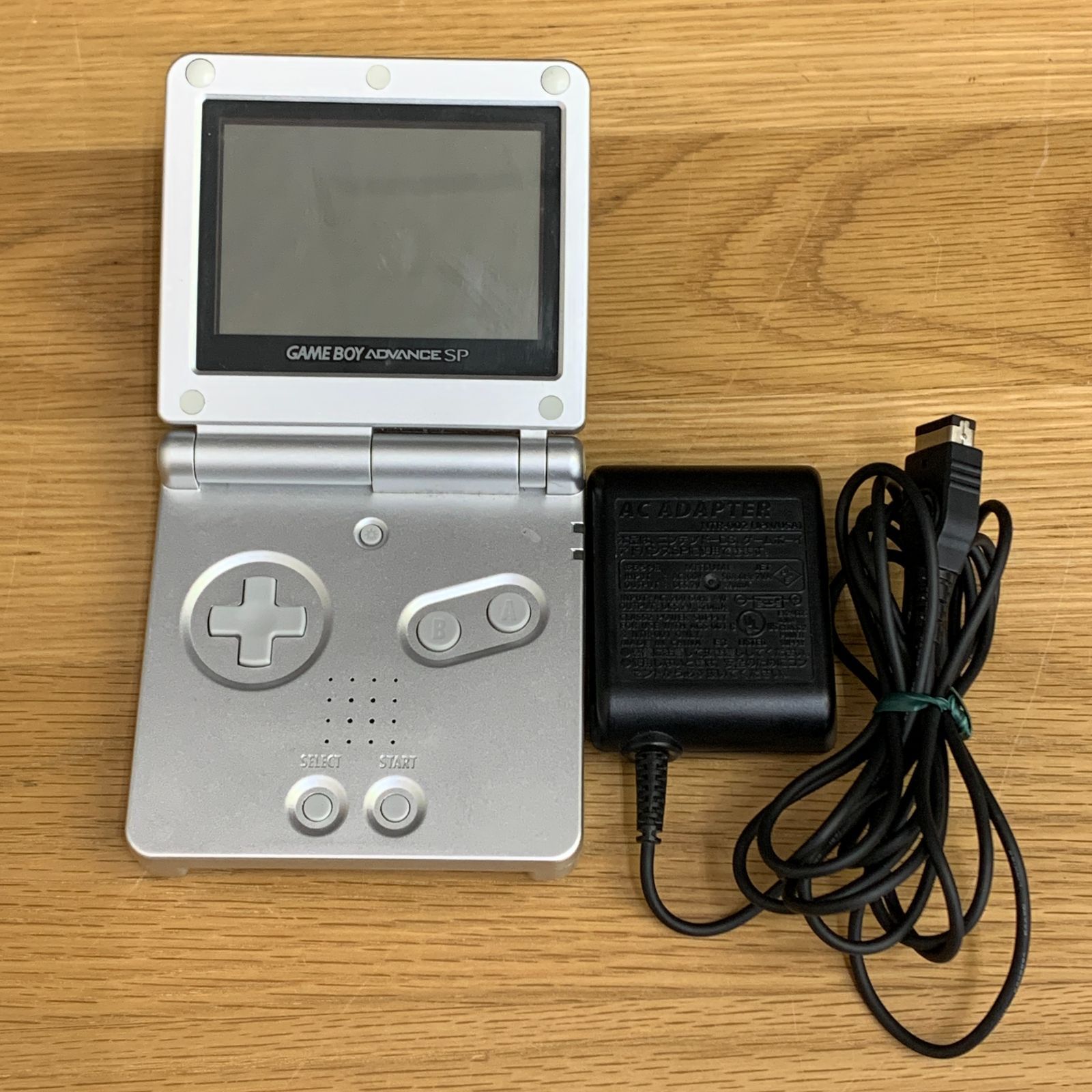 GBA SP 本体 AGS-001 充電器付 ソフト9本おまけ 通電確認済 動作確認済】ゲームボーイアドバンスSP シルバー AGS-001 本体 AC