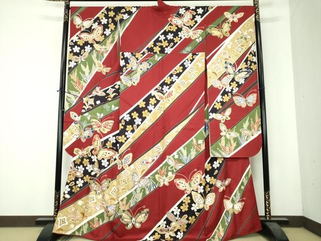 平和屋着物●豪華振袖　駒刺繍　舞蝶花文　金彩　正絹　逸品　DABH9874ps 33,800円