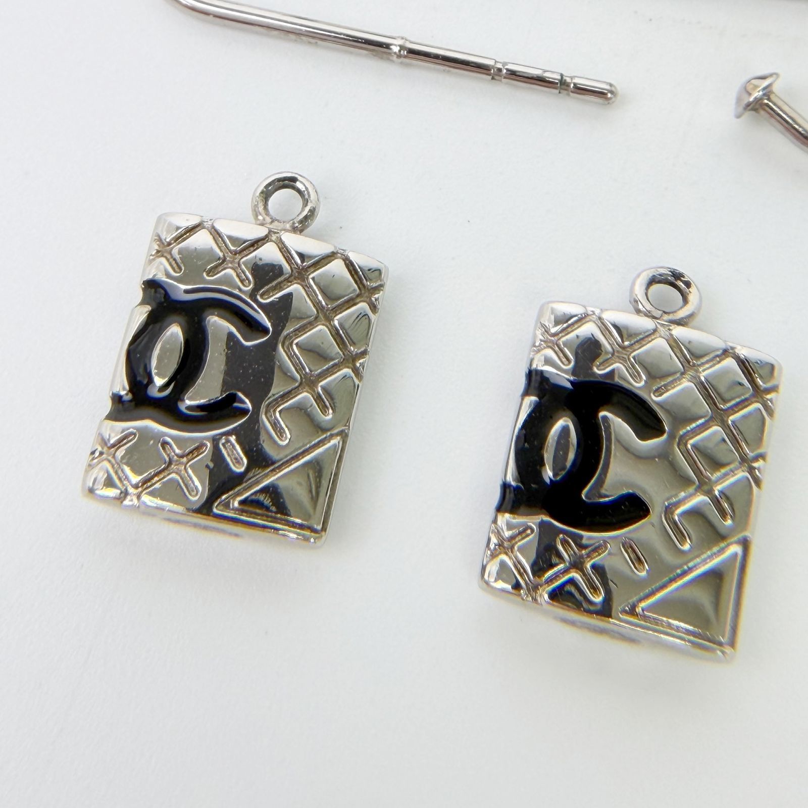 中古】CHANEL シャネル ココマーク キルティング プレート ピアス