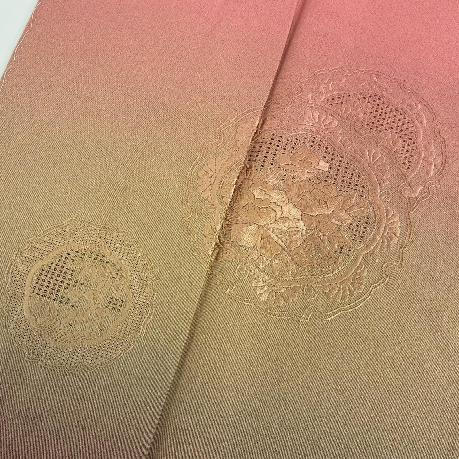 付け下げ 正絹 紋なし 暈し染め 刺繍 素敵なデザイン 袷 着物 MK-9591 7,154円