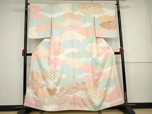 平和屋着物●訪問着　駒刺繍　雲重ね吉祥文　金彩　正絹　逸品　AABJ3811cs