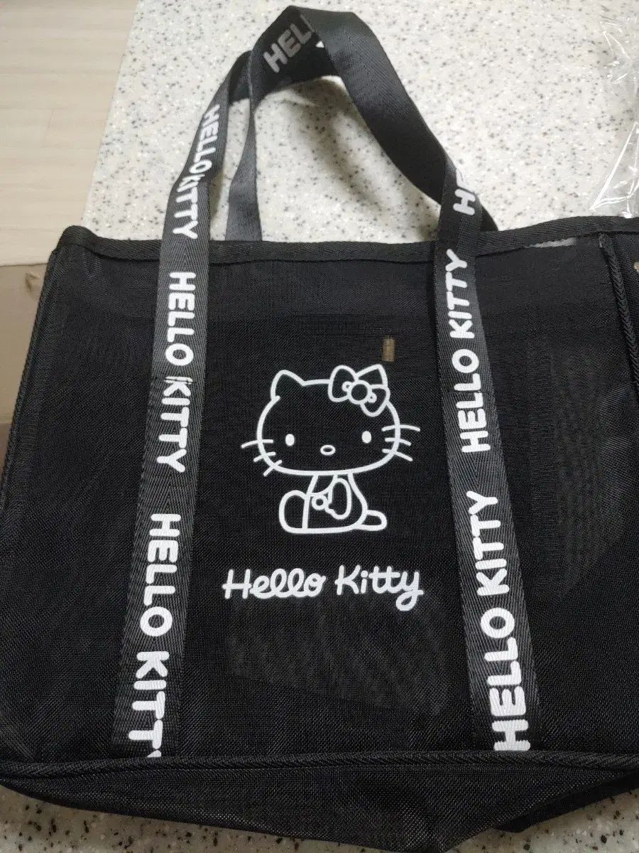 ハローキティ メッシュバッグ ブラック ㅡ 교신가능