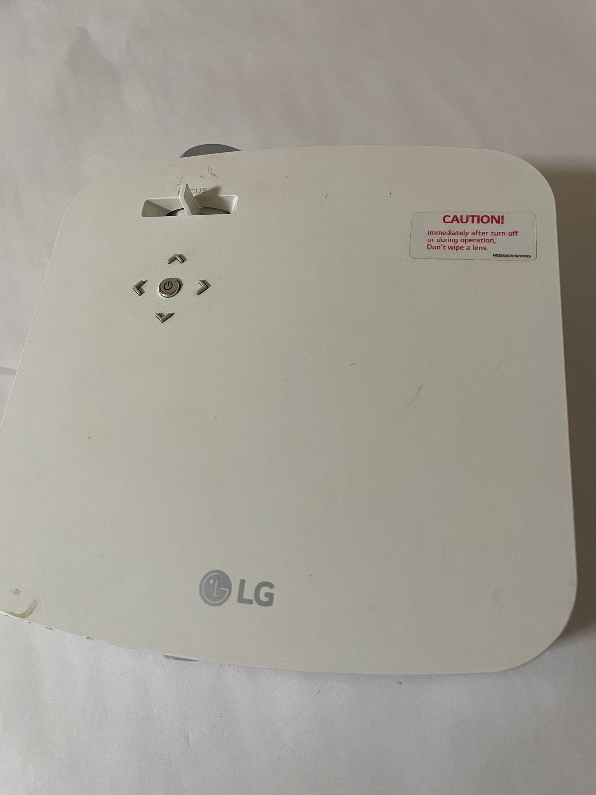 △ エルジー LG プロジェクター CineBeam PF50KS ホワイト フルHD