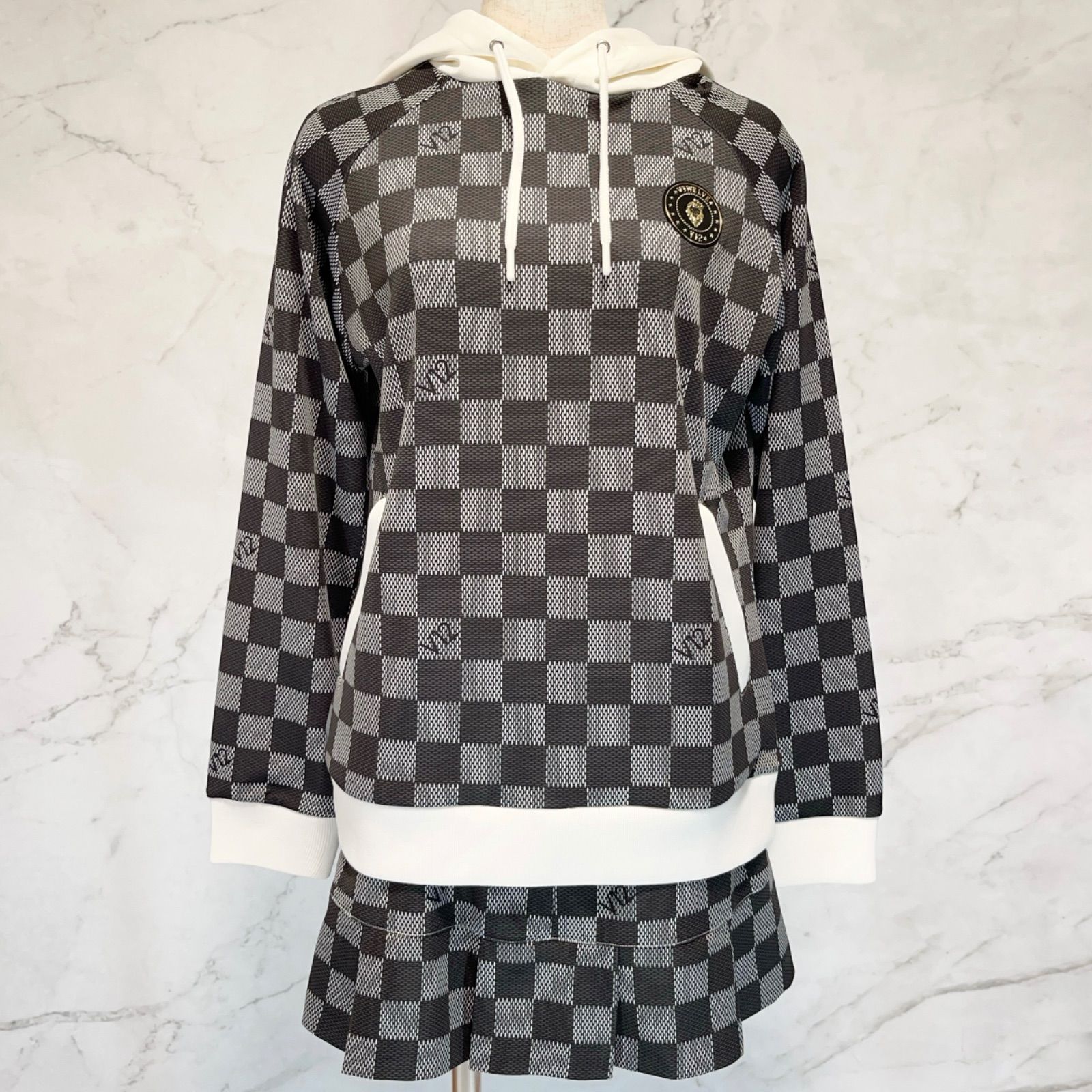 V12 ヴィトゥエルヴ　DAM PARKA DAM SKIRT ダム　パーカー　ダム　スカート セットアップ　ダンボールニット　ブロックチェック　 ポリエステル　ポリウレタン　1サイズ　 2サイズ