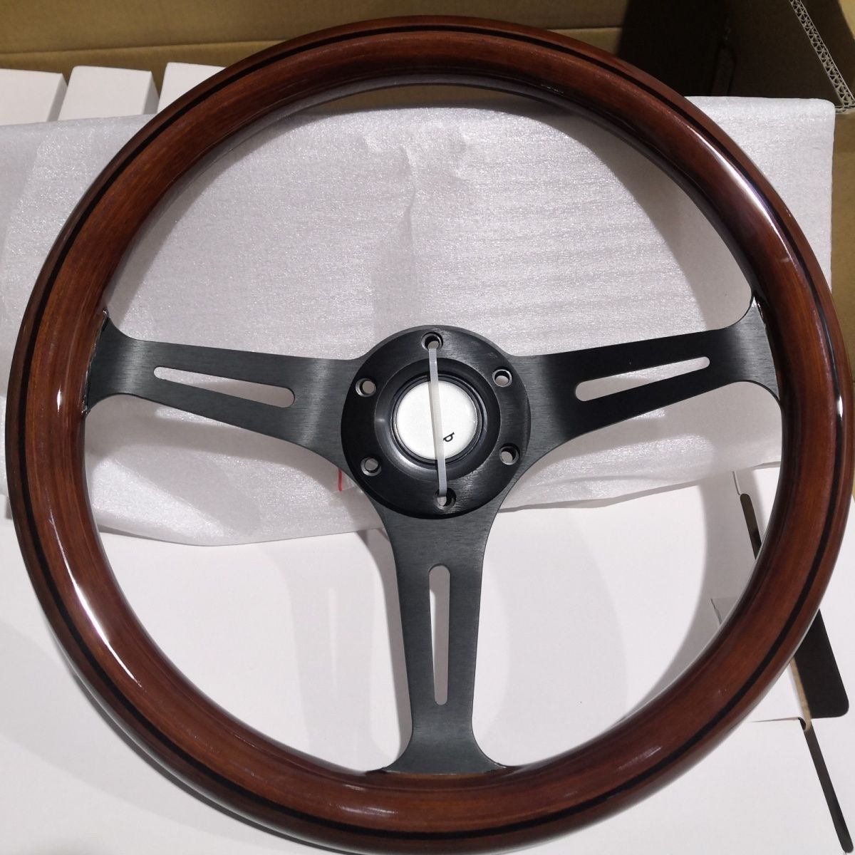 14インチ ウッドステアリング 35cm クラシック 木目 ブラックスポーク 3スポーク 汎用 車用 ハンドル レトロ カスタム ドレスアップ