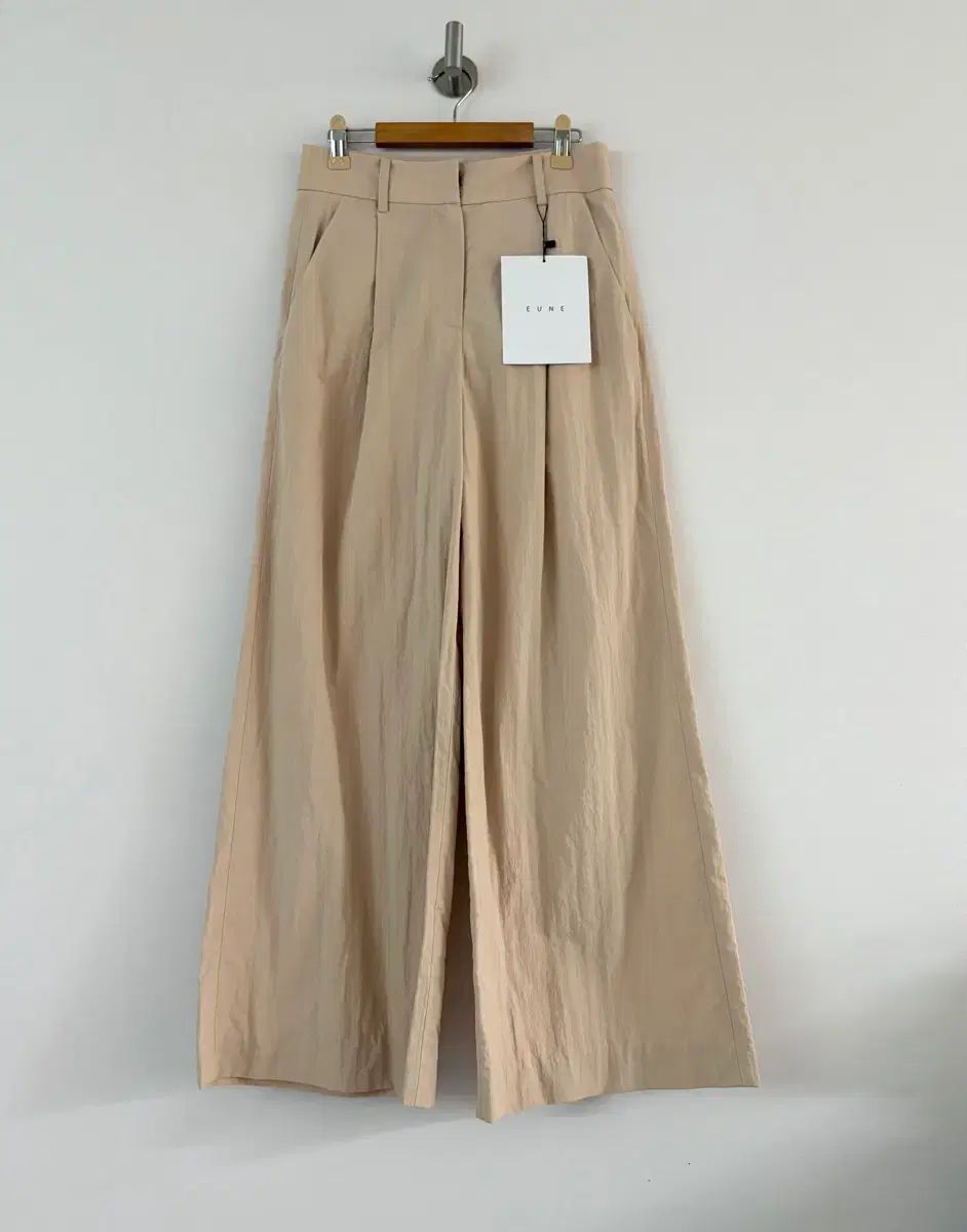 新品)) EUNE 으네 シャカシャカ素材 재클린 ワイド スラックス