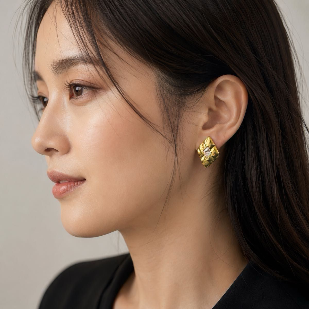 CHANEL シャネル ビジュー クリップ式 イヤリング ゴールド ストーン