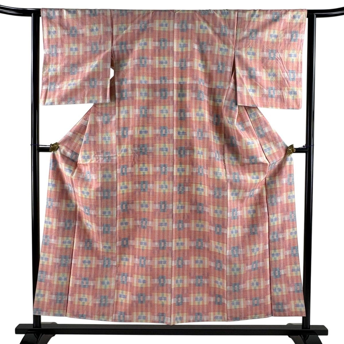 【美品】 紬 身丈155cm 裄丈62cm S 袷 幾何学模様 ピンク 正絹 秀品 【中古】
