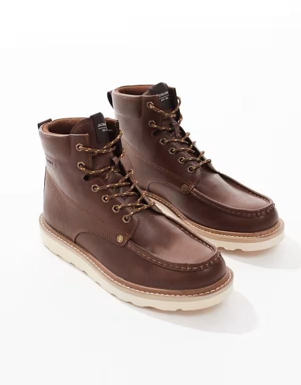 ジャック アンド ジョーンズ メンズ シューズ ブーツ・レインブーツ コントラスト Jack Jones PU moc boots with contrast soles Cognac ブラウン