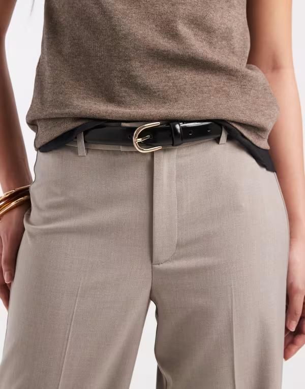 ピーシーズ レディース アクセサリー ベルト レザー Pieces leather belt with goldtone buckle Black gold ブラック