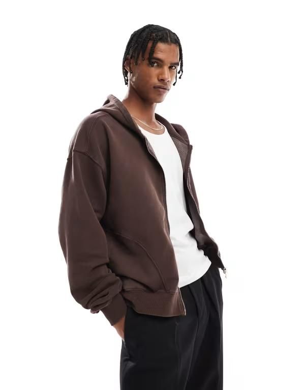 コットンオン メンズ アウター パーカー・スウェット クロップド パーカー Cotton On cropped zip up hoodie in dark oak DARK OAK