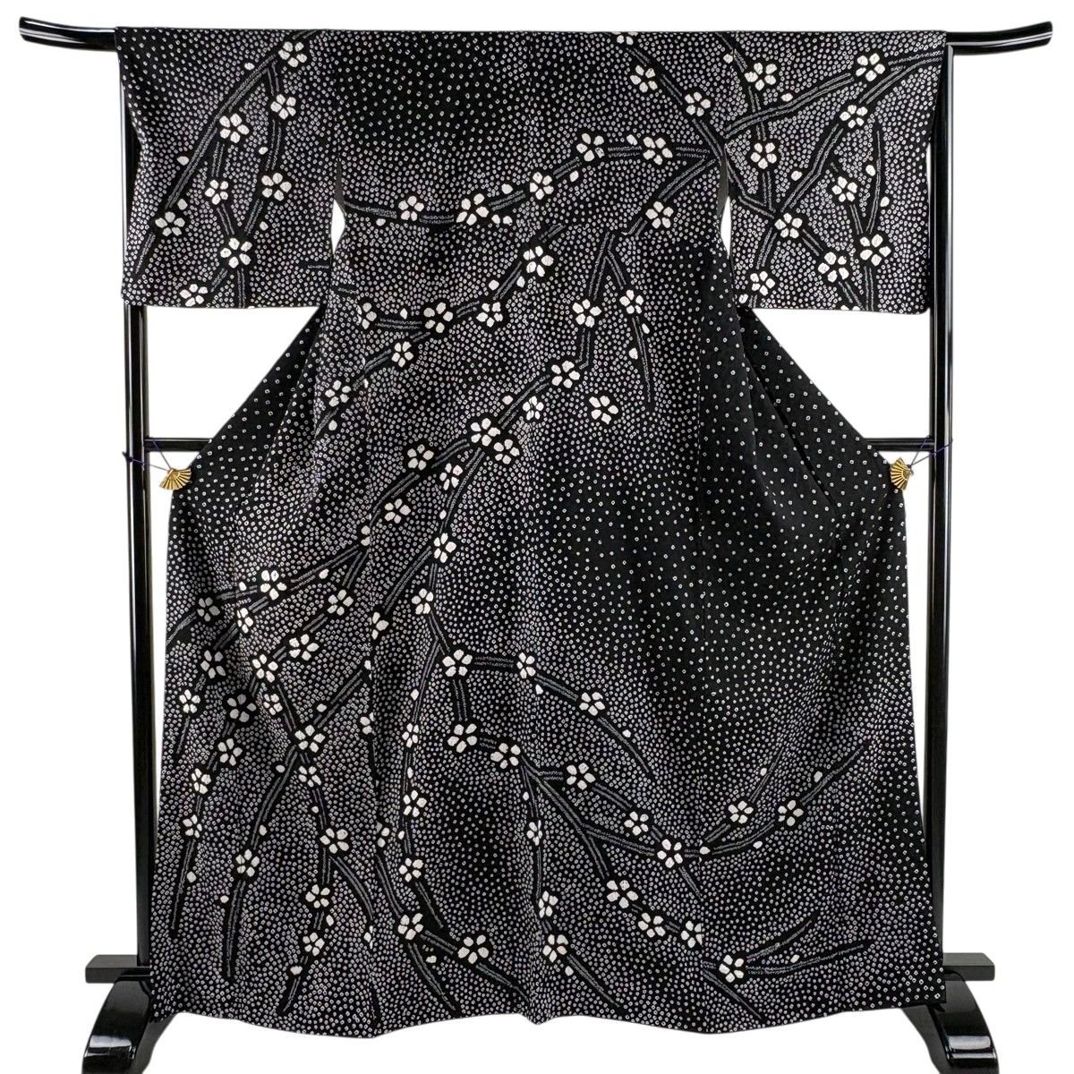 【美品】 訪問着 身丈166cm 裄丈66.5cm M 袷 梅 絞り 黒 正絹 秀品 【中古】 8,378円
