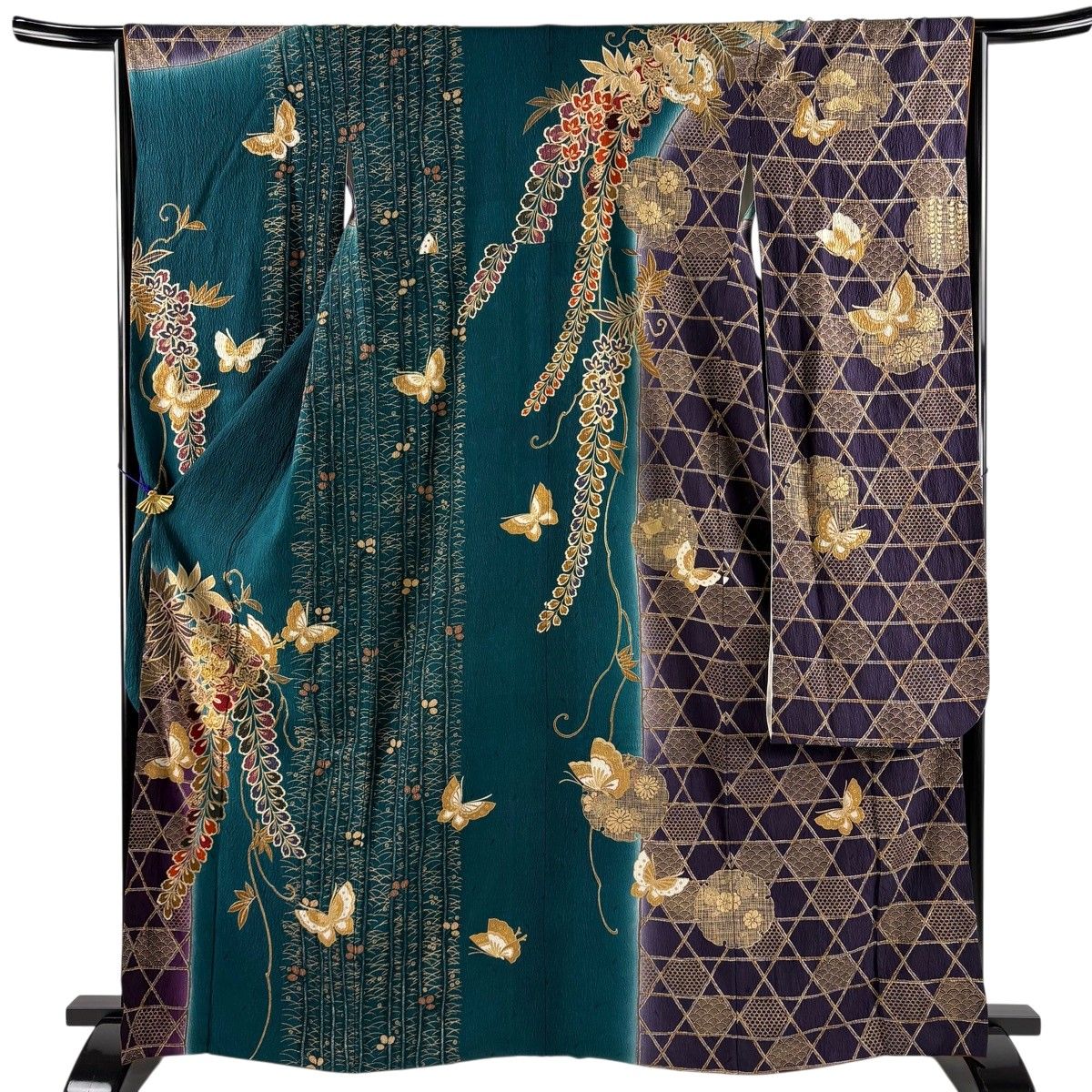 【美品】 振袖 身丈164.5cm 裄丈65.5cm M 袷 蝶 藤 金糸 金彩 深緑 正絹 秀品 【中古】 8,260円