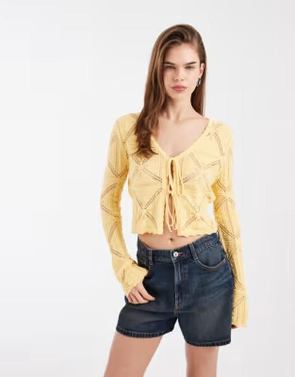 ヴェロモーダ レディース アウター カーディガン Vero Moda tie front patterned crochet cardigan in golden yellow Golden haze