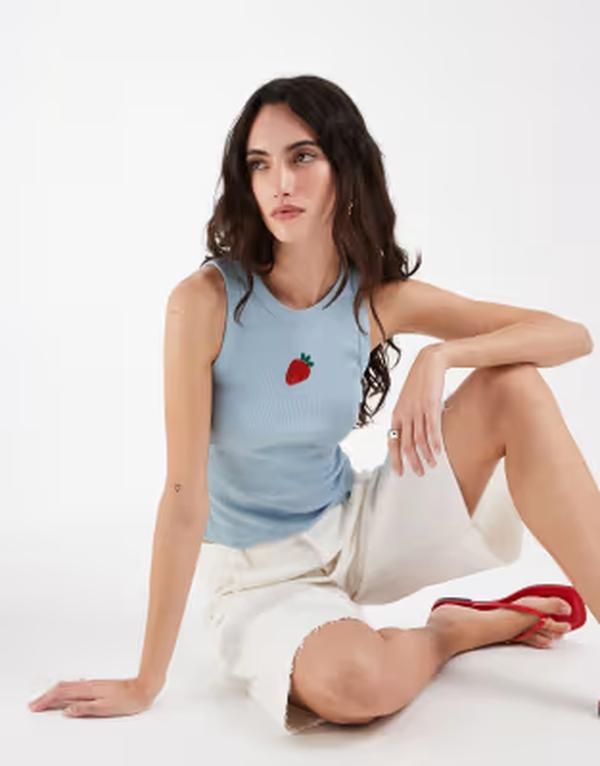 エイソス レディース トップス ベスト グラフィック ASOS DESIGN scoop neck tank top with embellished strawberry graphic in ba