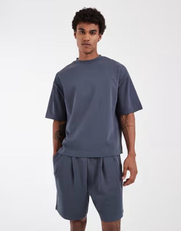 エイソス メンズ ボトムス ハーフパンツ・ショーツ プリーツ ショートパンツ ジャージー ASOS DESIGN Circular Design Collection pleated oversize