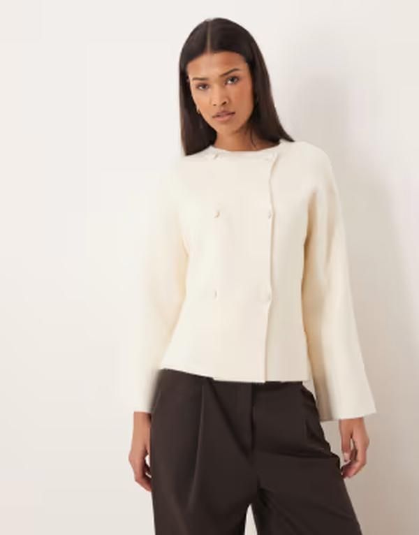 ジーナトリコ レディース アウター カーディガン ニット Gina Tricot knit button cardigan in cream クリーム