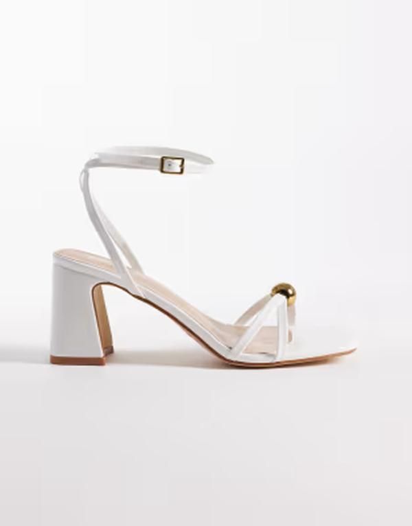 レイド ワイドフィット レディース シューズ サンダル ヒール RAID Wide Fit Devena block heeled sandals detail WHITE PU ホワイト