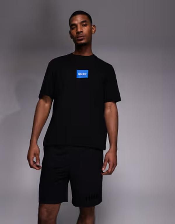 ヒューゴレッド メンズ ボトムス ハーフパンツ・ショーツ リラックスフィット ショートパンツ ジャージー HUGO Red relaxed fit jersey shorts Black ブラック