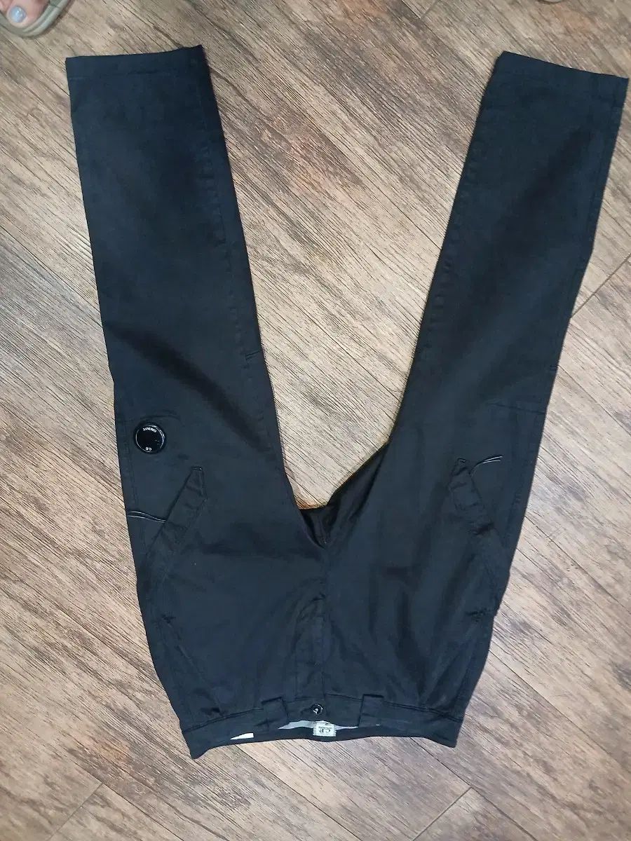 C.P. COMPANY シーピーカンパニー パンツ (正規品 22,984円
