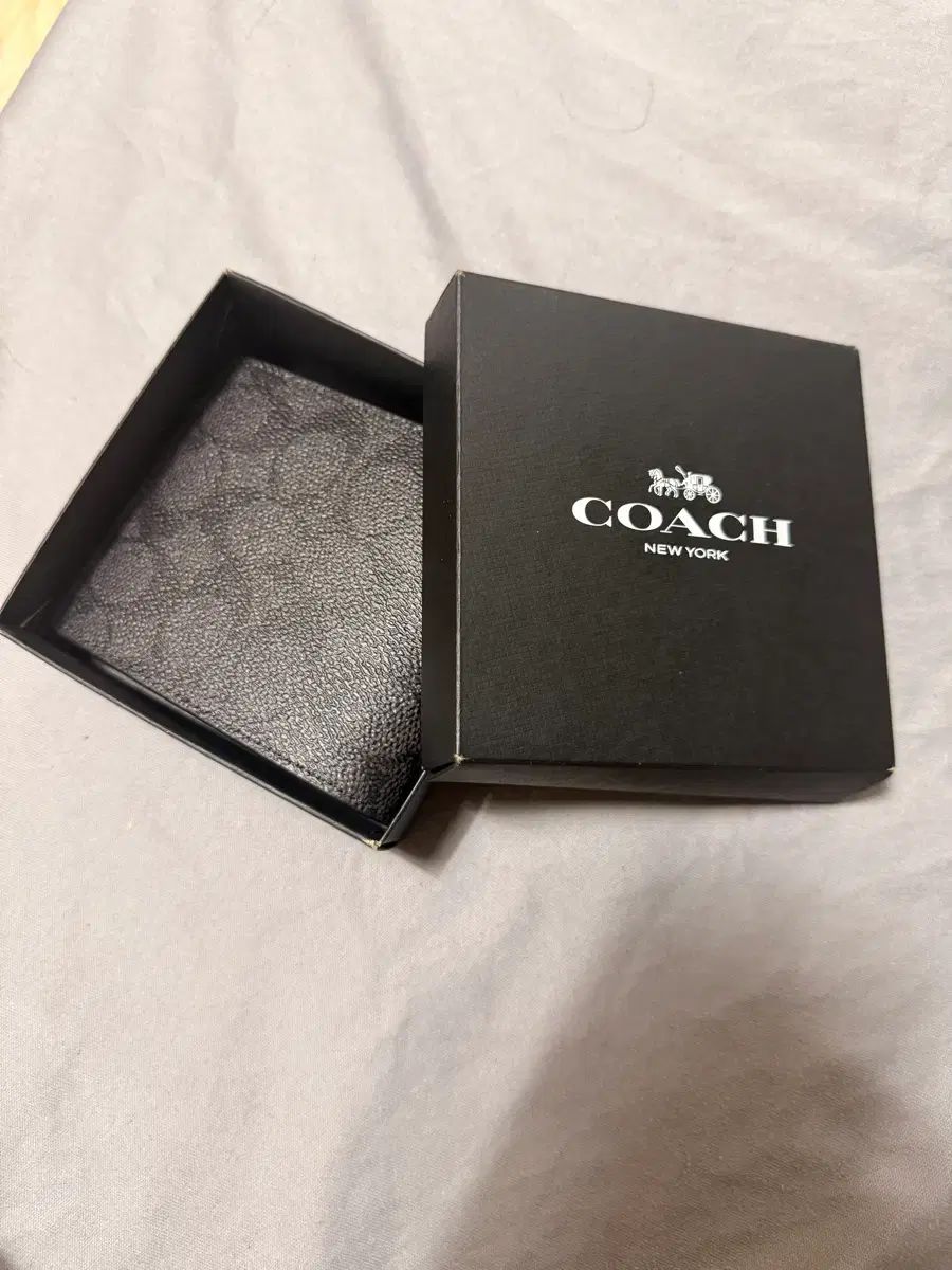 COACH コーチ 財布 シンプル 開封