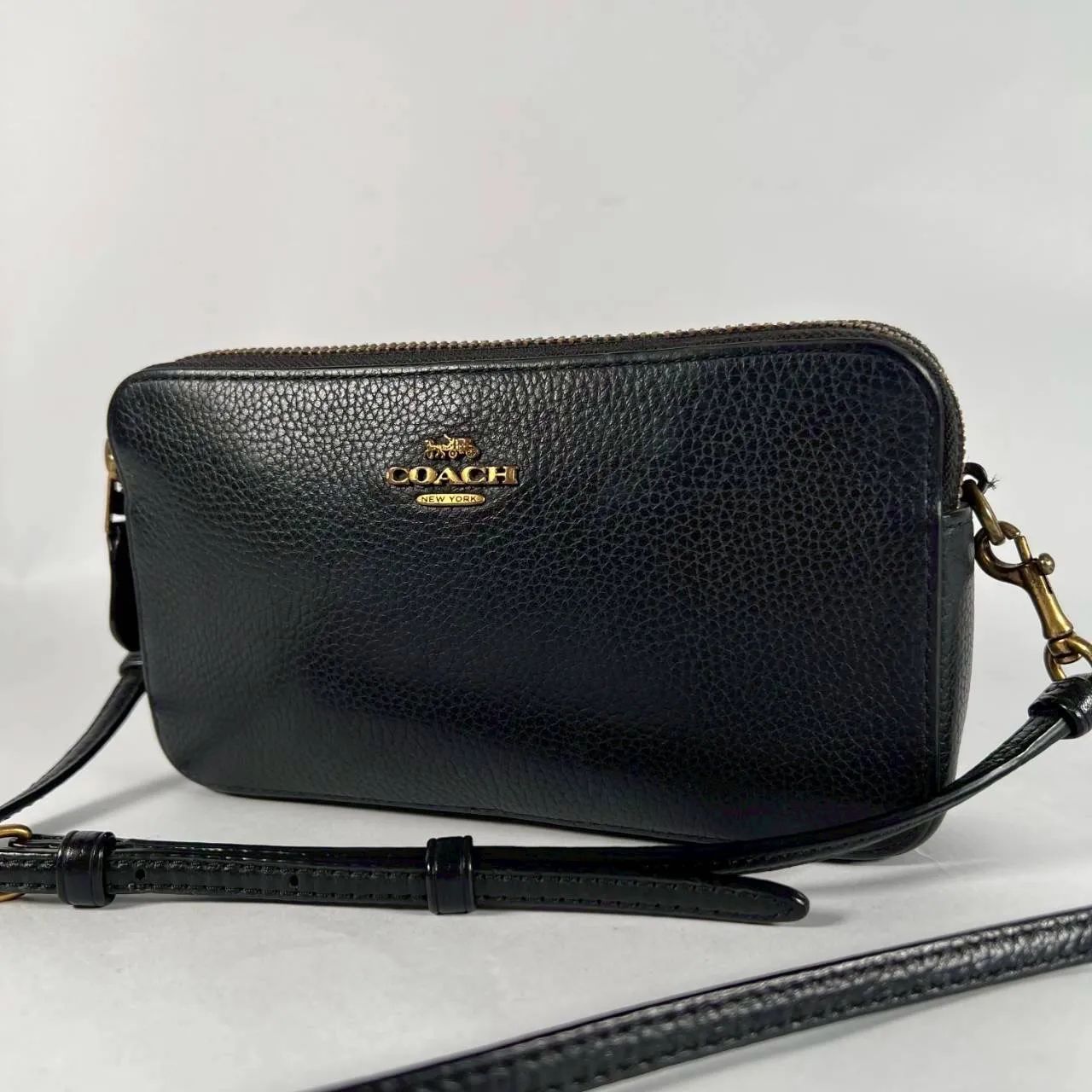 B-266 COACH コーチ キラ クロスボディ ショルダーバッグ ブラック レザー 88484 ダブルファスナー 2260005021501-19
