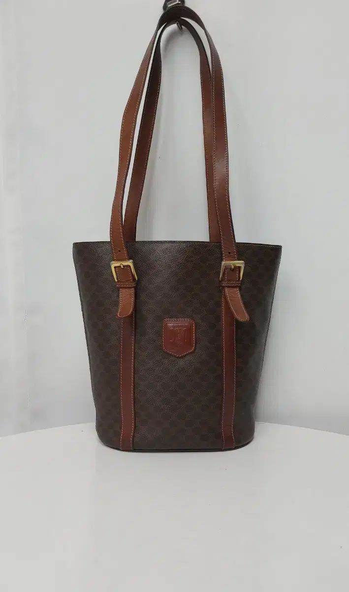 正規品 Celine セリーヌ マカダム ショルダーバッグ 49,628円