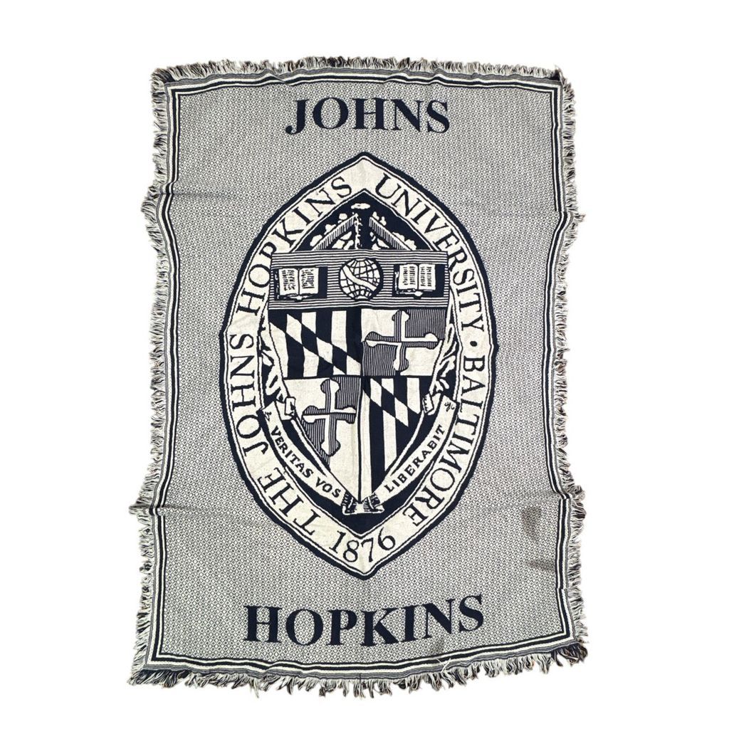 vintageラグ ブランケット マルチカバー タペストリー ジョンズ・ホプキンス大学 カレッジ エンブレム 紋章 College Rug Throw Blanket University 2372