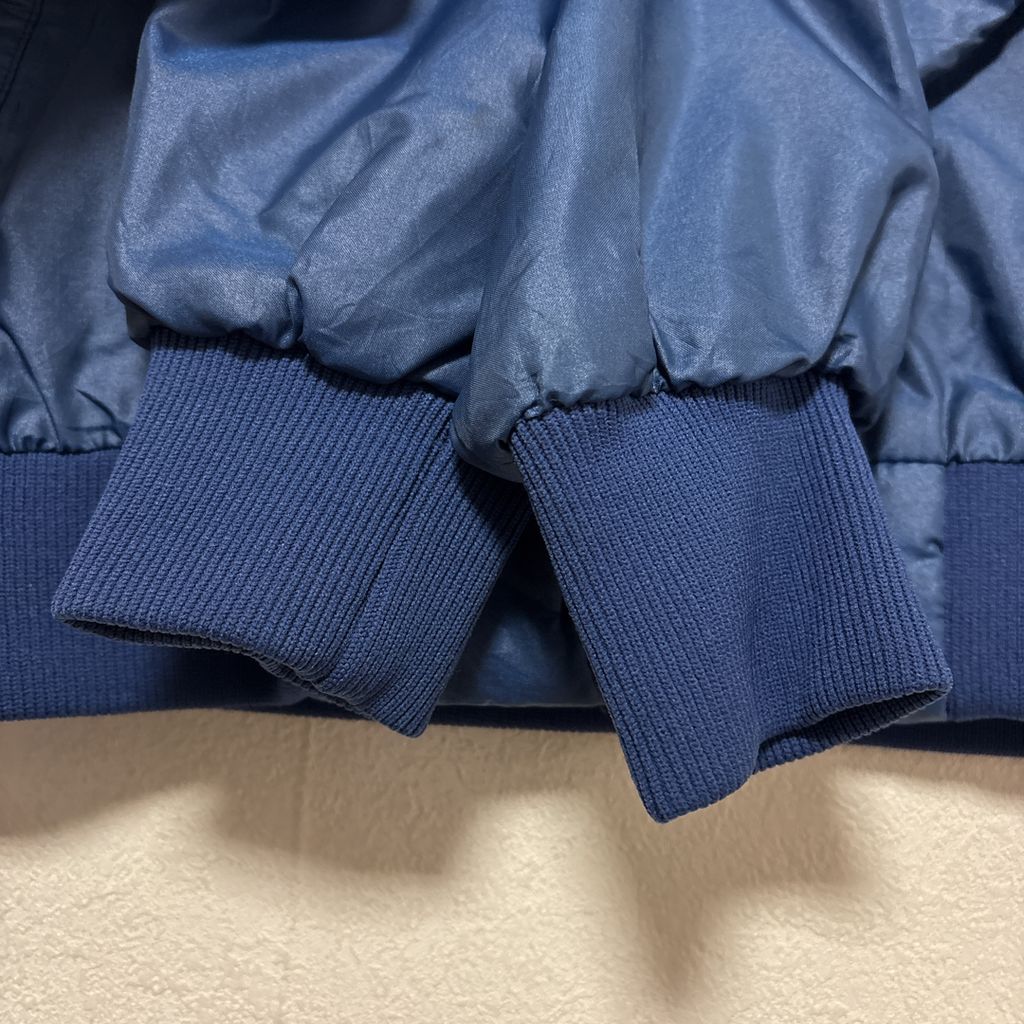 https://assets.mercari-shops-static.com/-/large/plain/2JUk4Dijch4yoDvHKphbJb.jpg@jpg