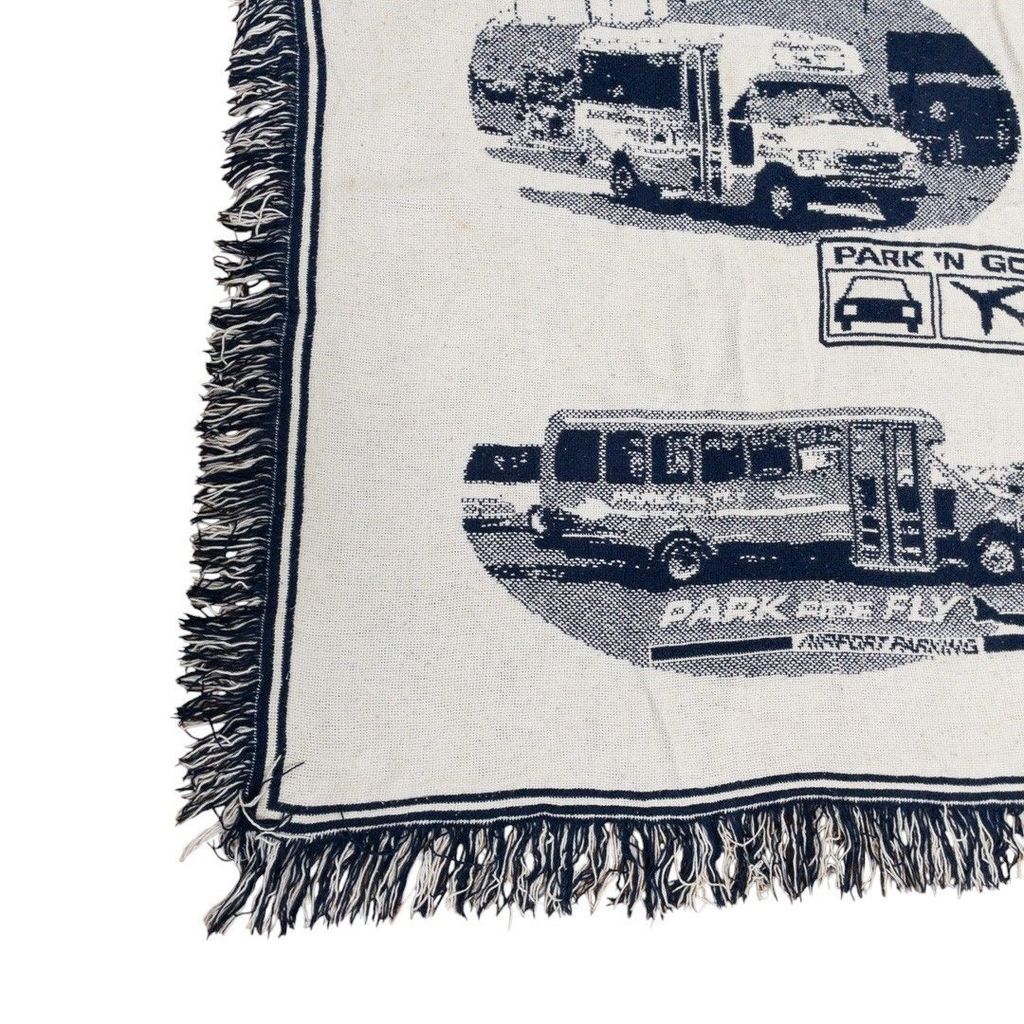 vintageラグ カーペット 企業ロゴ フォト 車 バス 自然 1248 vintageラグ カーペット 企業ロゴ PARK'N FLY フォト 車 1072 - メルカリ