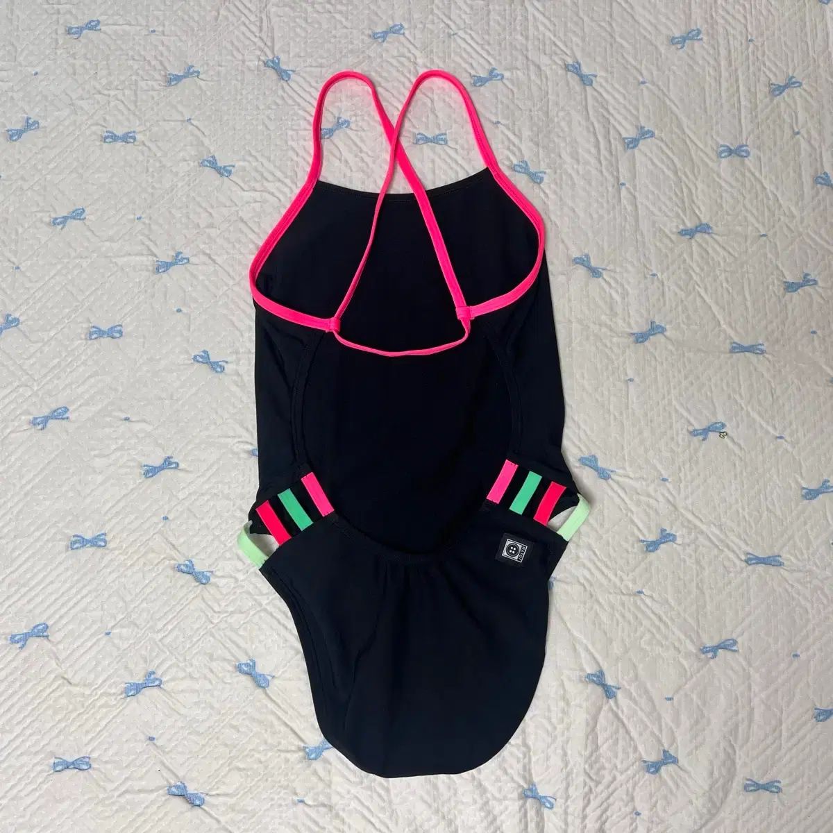 JOLYN 水着 2点 Julian Black 26 & Shaala 26 新品
