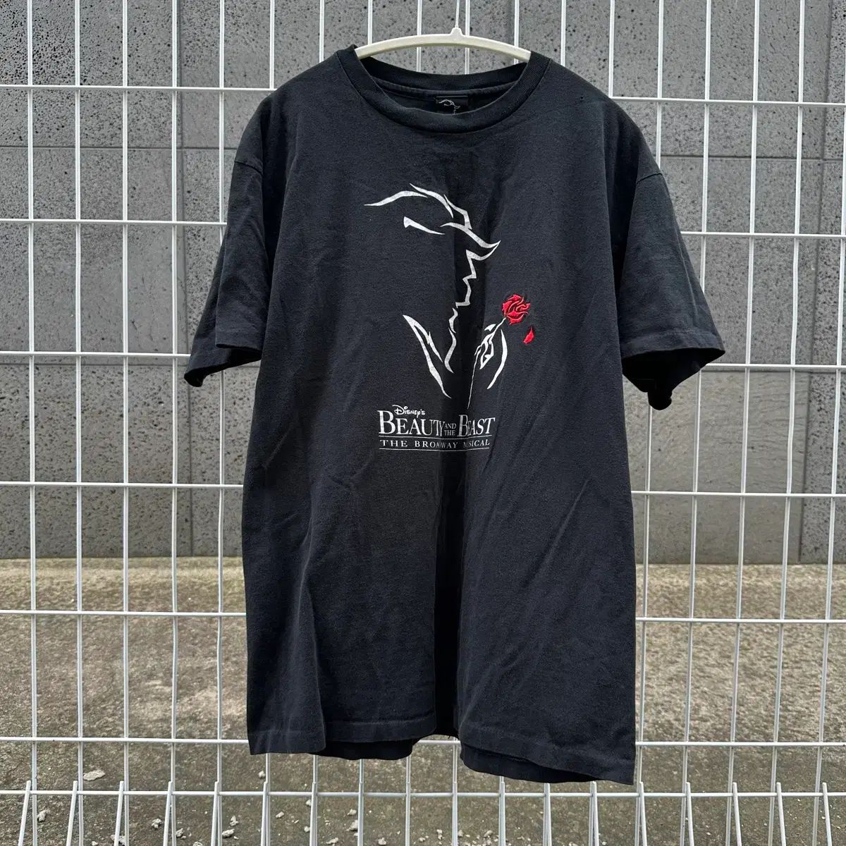90's usa ビューティー・アンド・ビースト Tシャツ