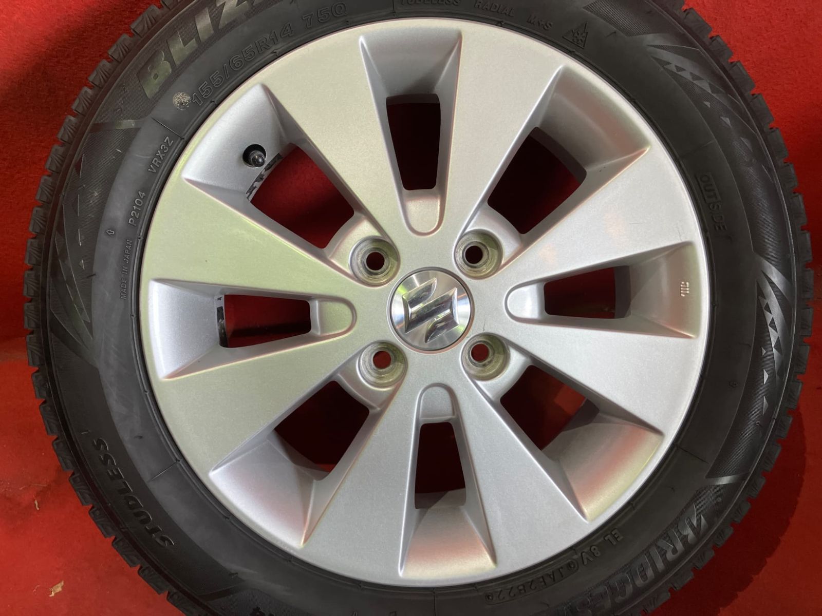 中古スタッドレスタイヤホイールセット【155/65R14 BRIDGESTONE VRX3
