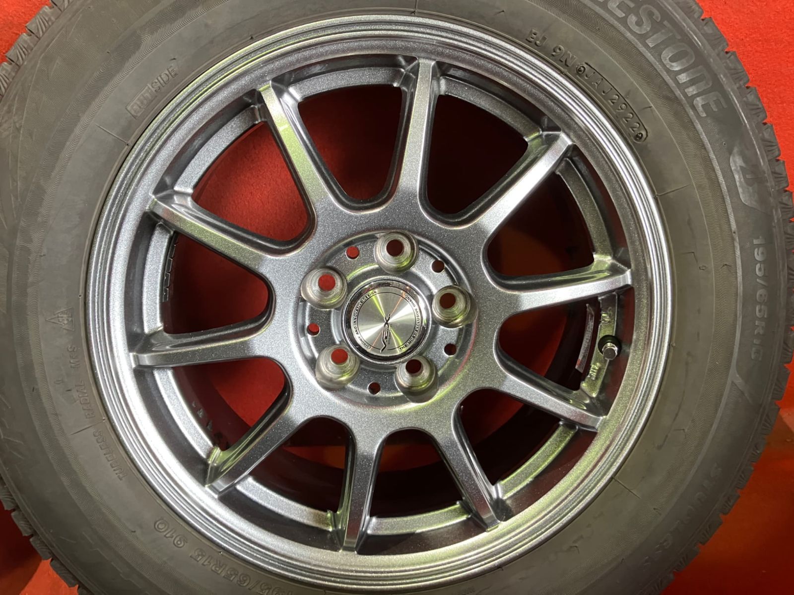 【お電話番号必須】中古スタッドレスタイヤホイールセット【195/65R15 BRIDGESTONE VRX3】[15x6.0+45 100/5H 社外 V.E.X] 4本SET 中古スタッドレスタイヤホイールセット【195/65R15 BRIDGESTONE VRX3
