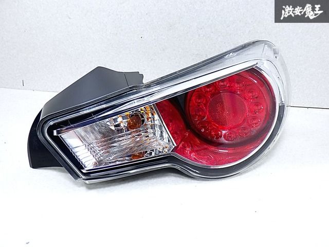【点灯OK】トヨタ 純正 ZN6 86 ハチロク 前期 LED テールライト レンズ 右 右側 運転席側 KOITO 220-60082 ZC6 BRZ 即納