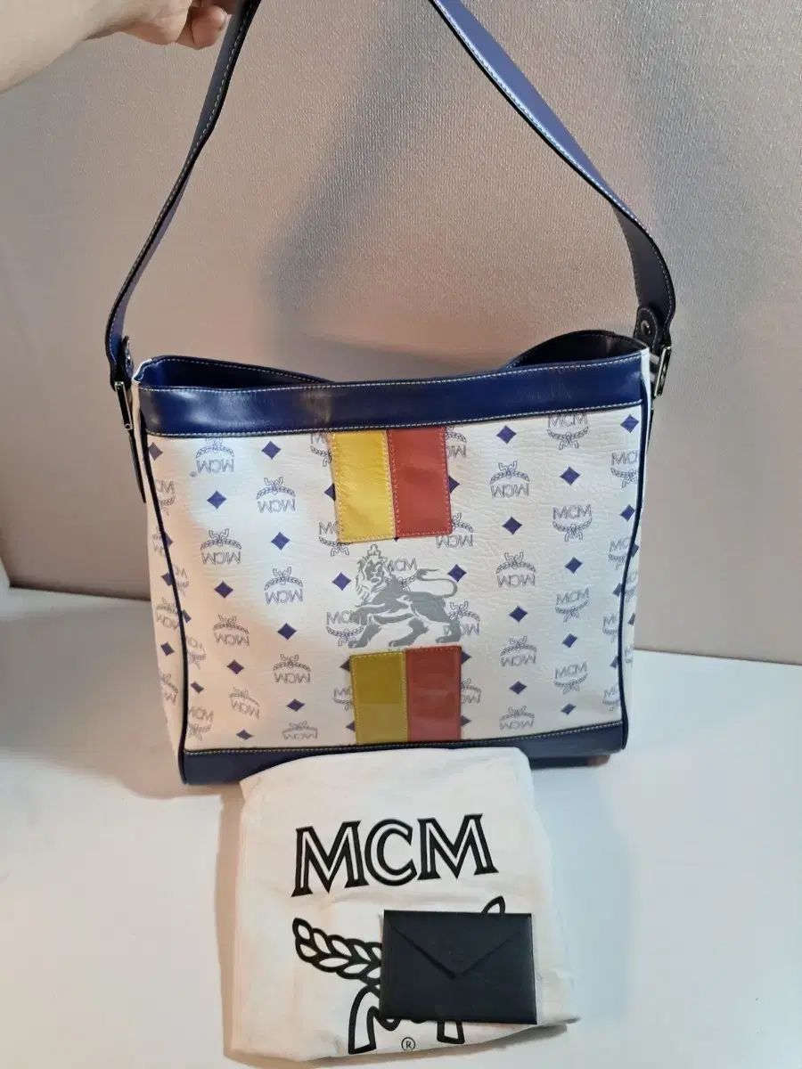 MCM ビセトス HOBO BAG 白 ネイビー