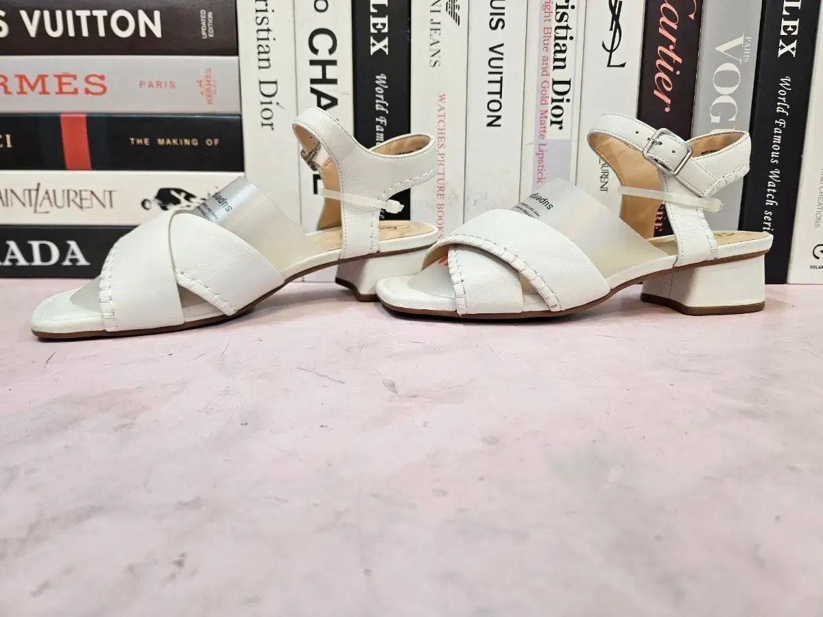 <新品> KUMKANG クムガンジェファ Clarks クラークス レディース サンダル 245 9,520円