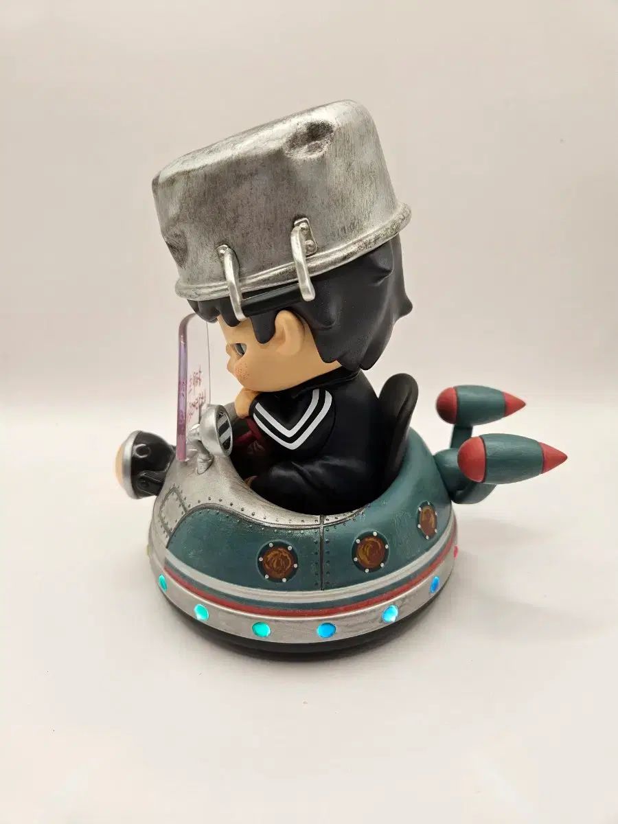 ポップマート ヒロノ UFOチェイサー BIG 限定モデル 出品