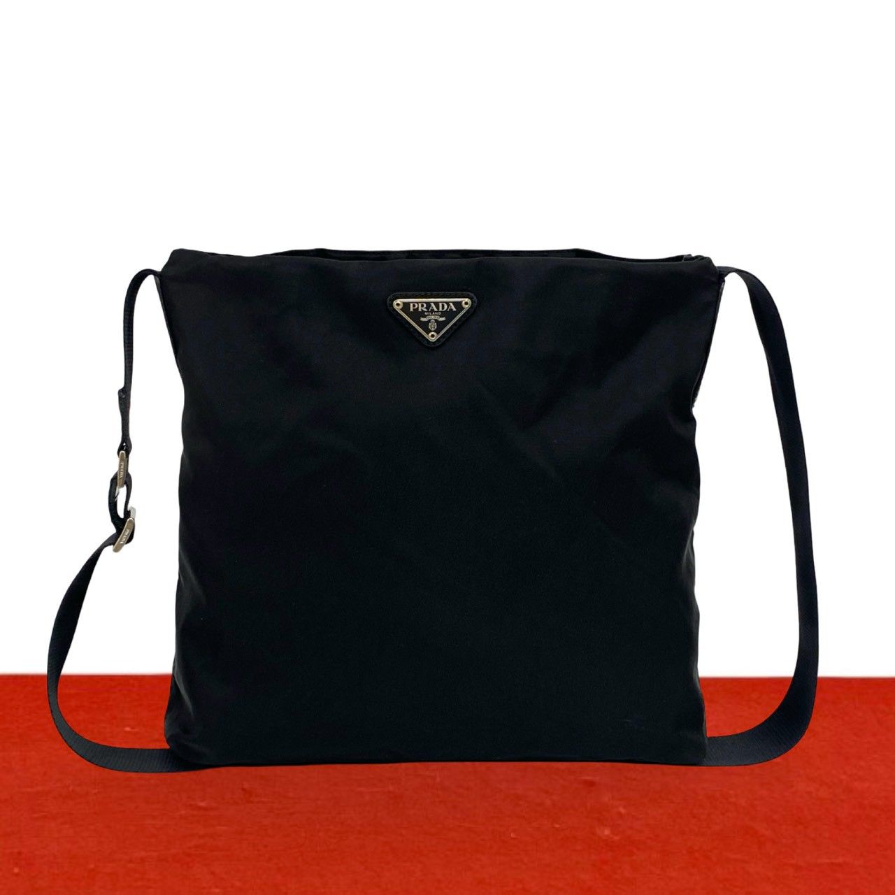 極 美品 PRADA プラダ 三角ロゴ プレート 金具 テスート ナイロン レザー 本革 ショルダーバッグ ポシェット サコッシュ ブラック 03000